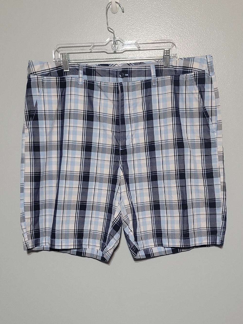 Croft & Barrow Men's Blue White Plaid Chino Flat Front 100% Cotton Shorts Sz 40